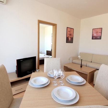 Holiday Apartment In Солнечный берег Экстерьер фото